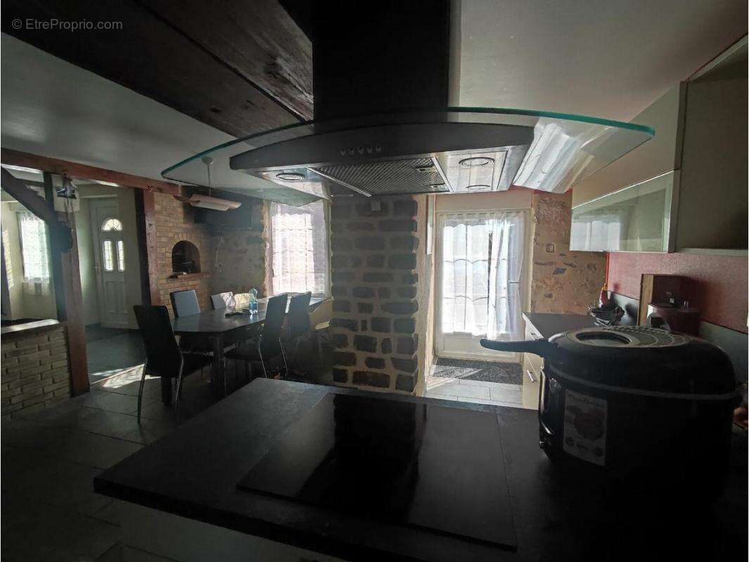 Maison à SAINT-OUEN-DE-MIMBRE