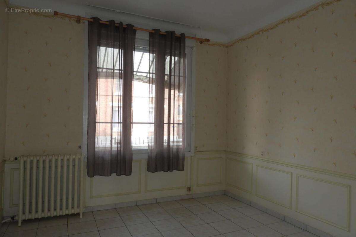 Maison à CHAUNY