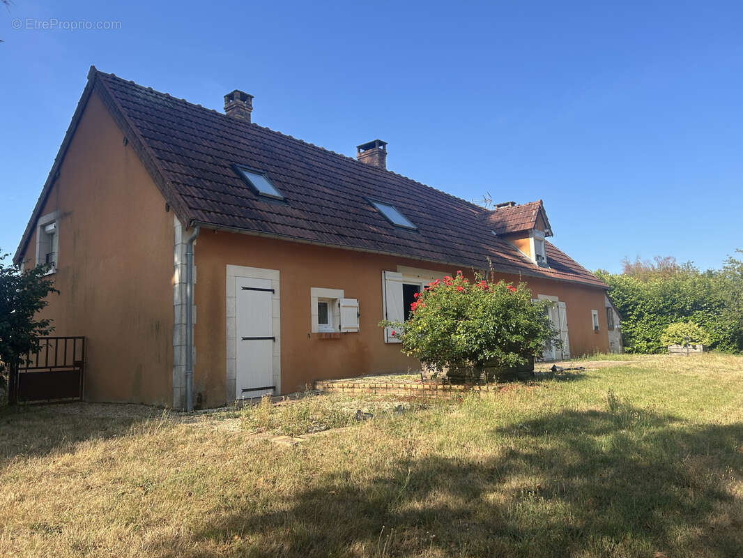 Propriété 4,32 ha : maison ancienne rénovée, remises, parc arboré, pré - photo 24