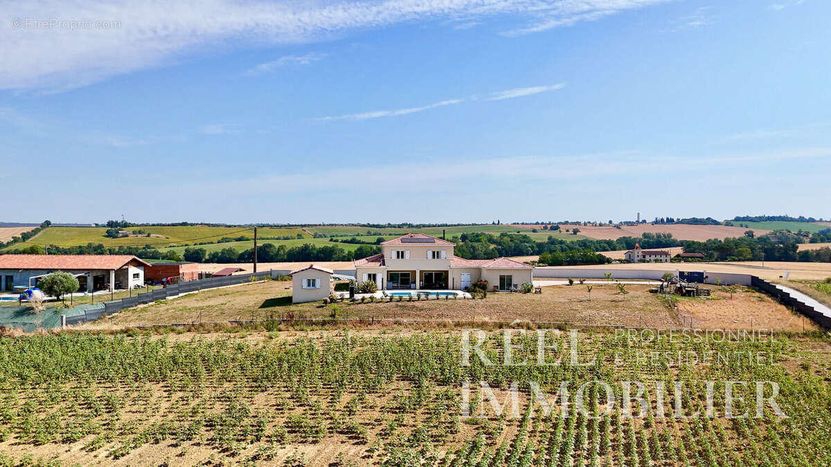 Villa contemporaine d'exception avec vue sur les Pyrénées à 5 minutes de Fleurance - photo 18
