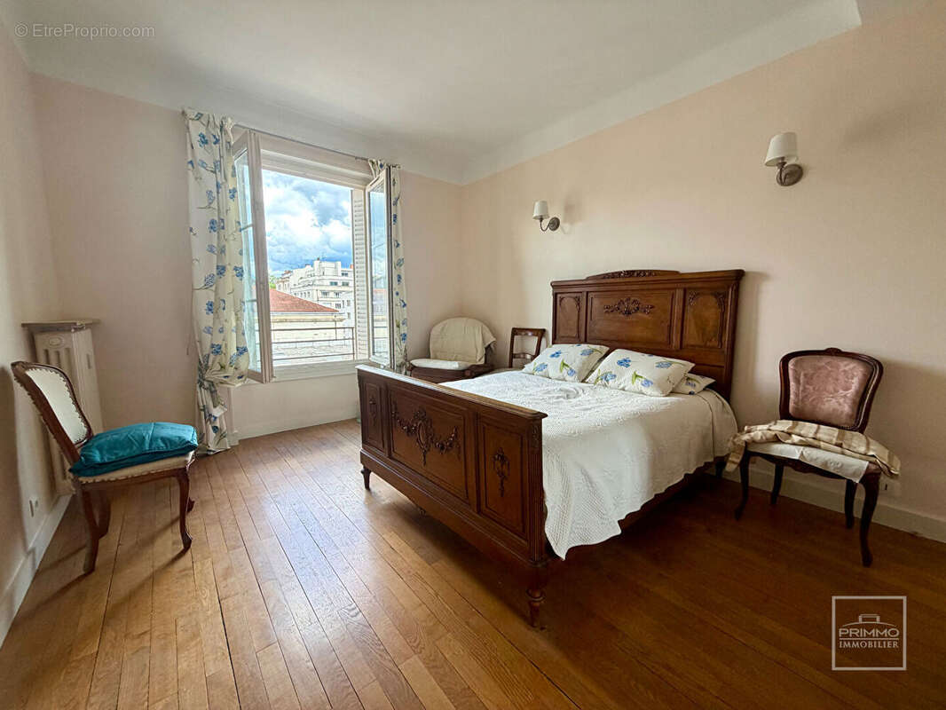 Lyon 6, triangle d'or, 67.09m², etage eleve, balcon - photo 6