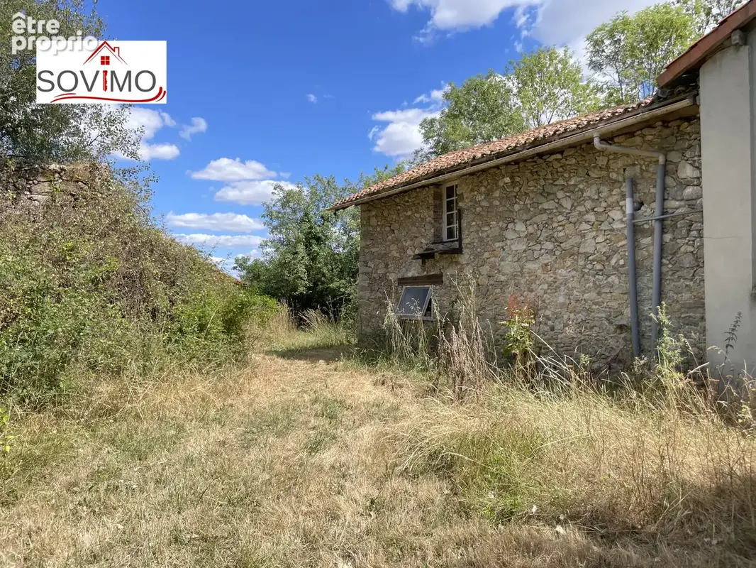 Au coeur de la nature, authentique maison de campagne en pierre à renover - photo 3