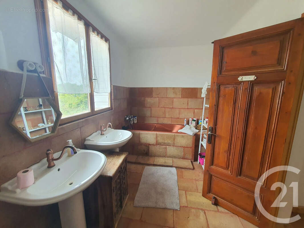 Maison 364 m² à Beauvais-Sur-Tescou  - photo 6