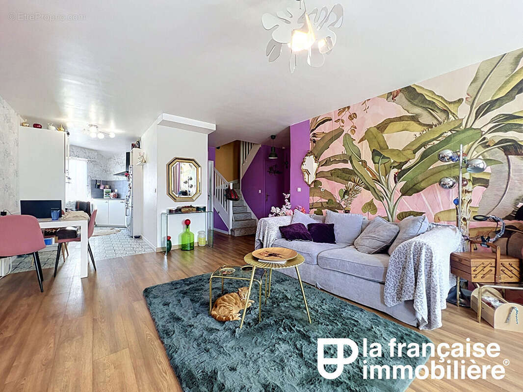 Appartement à LE RHEU