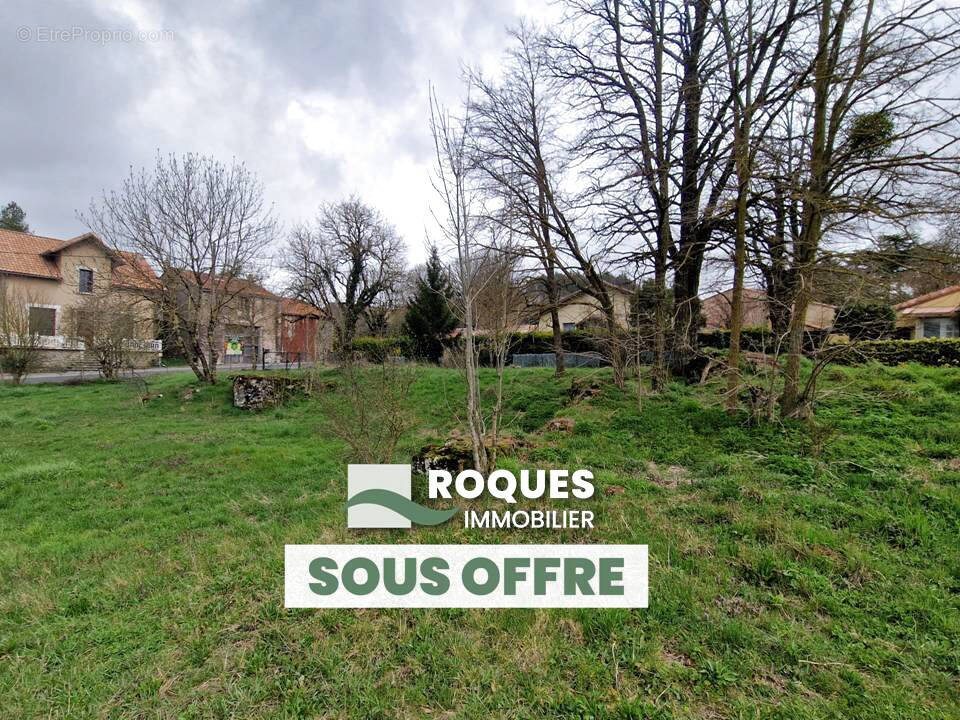 Terrain à LE CAYLAR