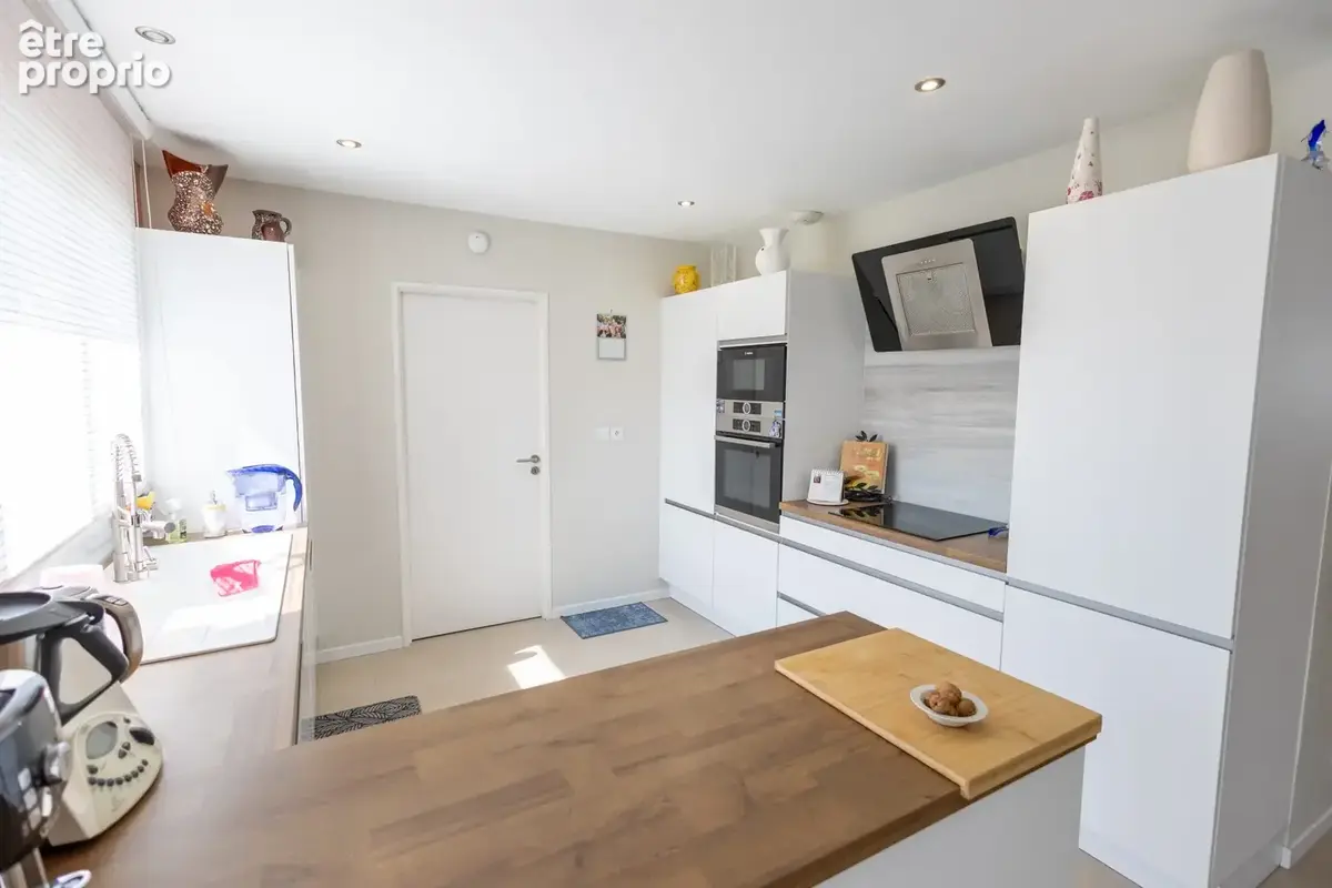 Maison 115 m² à Saint-Denis-De-L'hotel  - photo 6