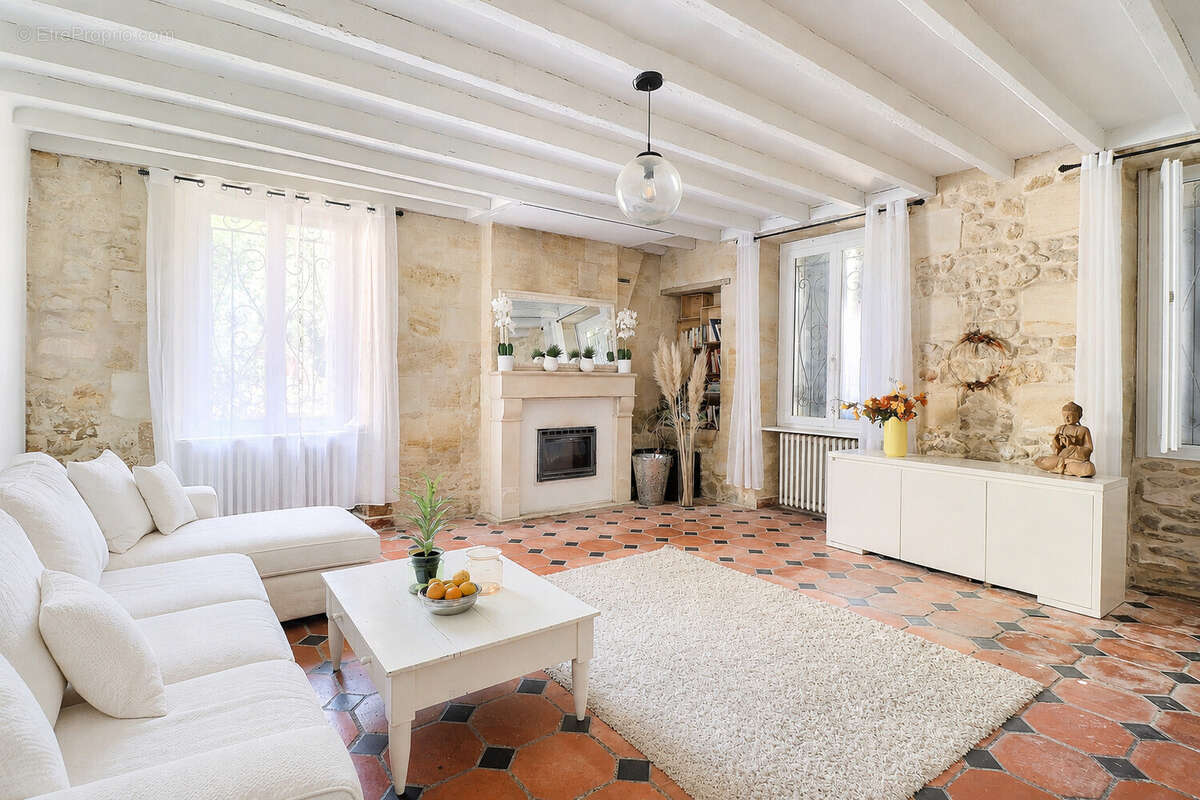 Exclusivité mansion aquitaine – division. - photo 3