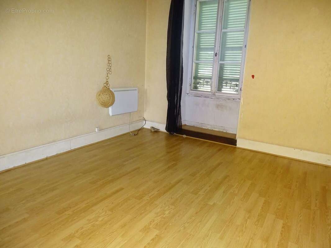 Appartement à CHATEAUNEUF-SUR-CHER