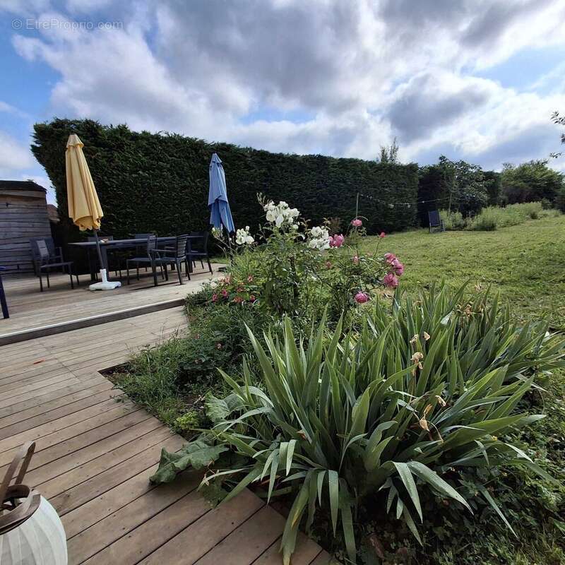 Maison 129 m² à Cellefrouin  - photo 3