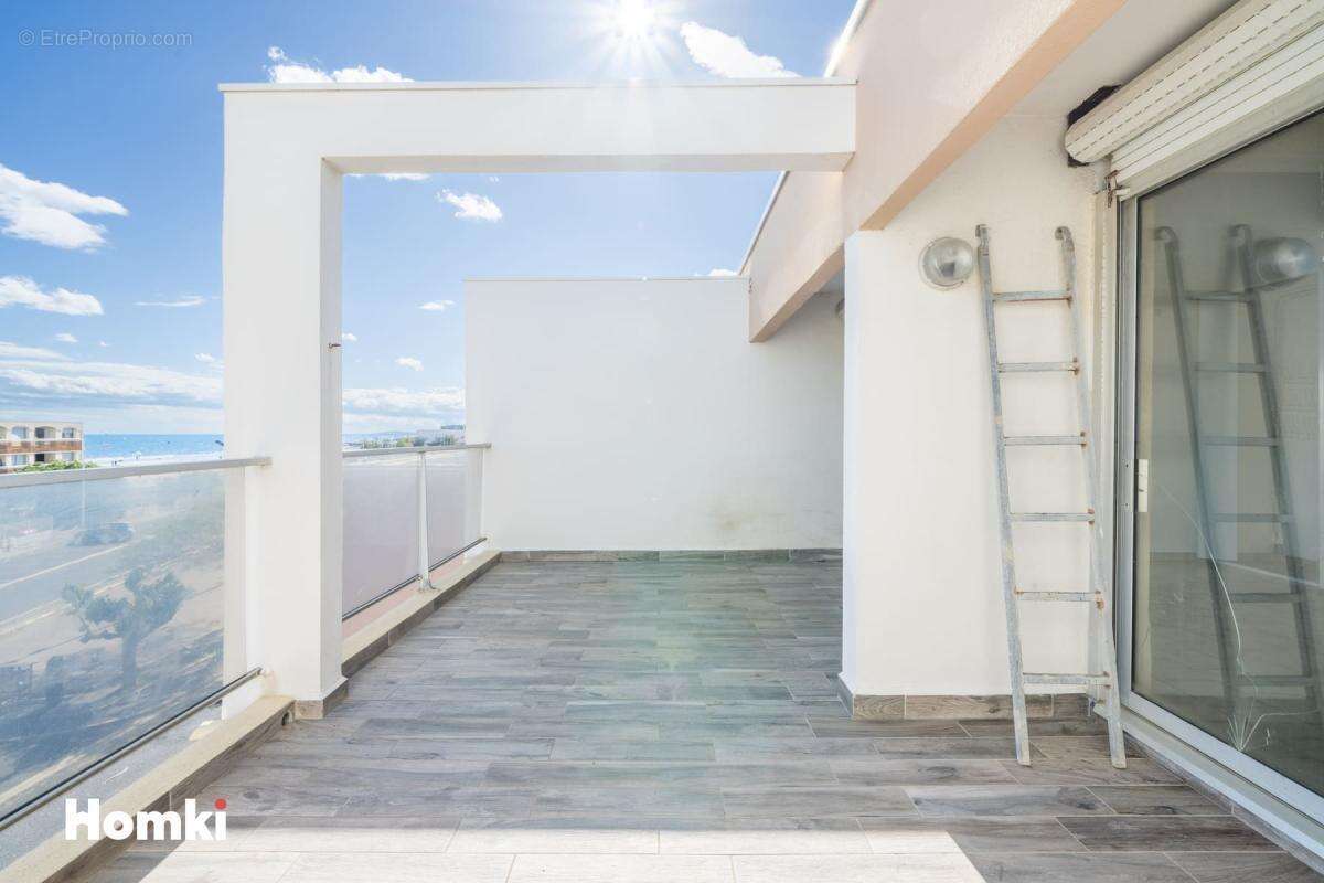 Appartement à MAUGUIO