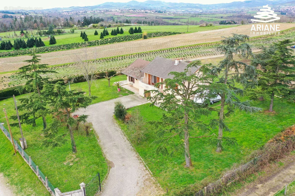 Maison à CHAPONOST