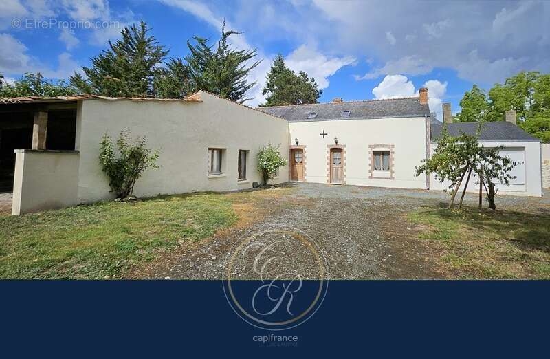Maison à THOUARCE