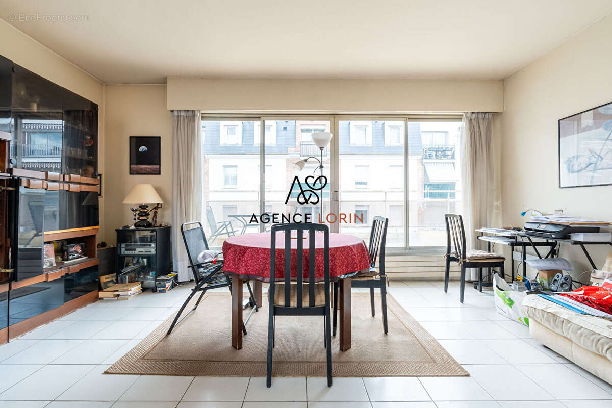 Appartement à LE VESINET