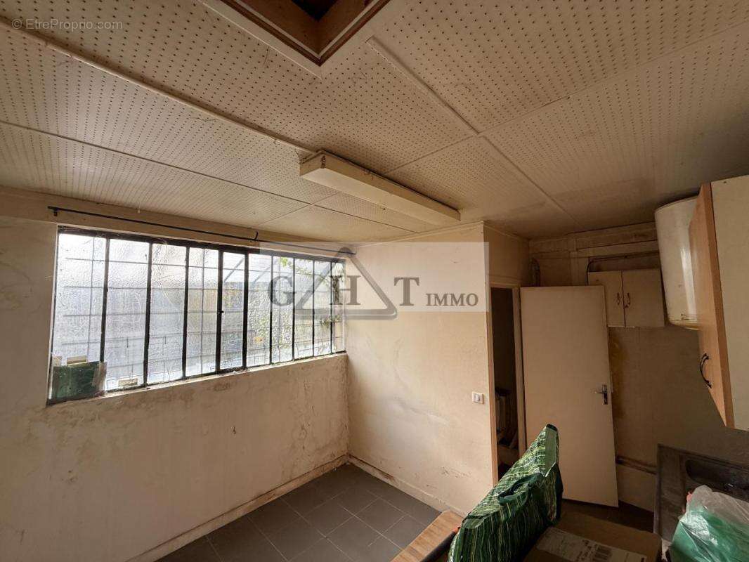 Commerce à BAGNOLET