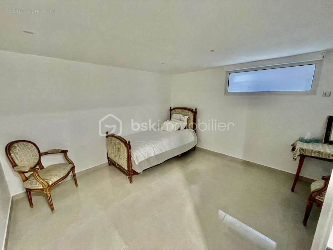 Appartement à FONTENAY-SOUS-BOIS