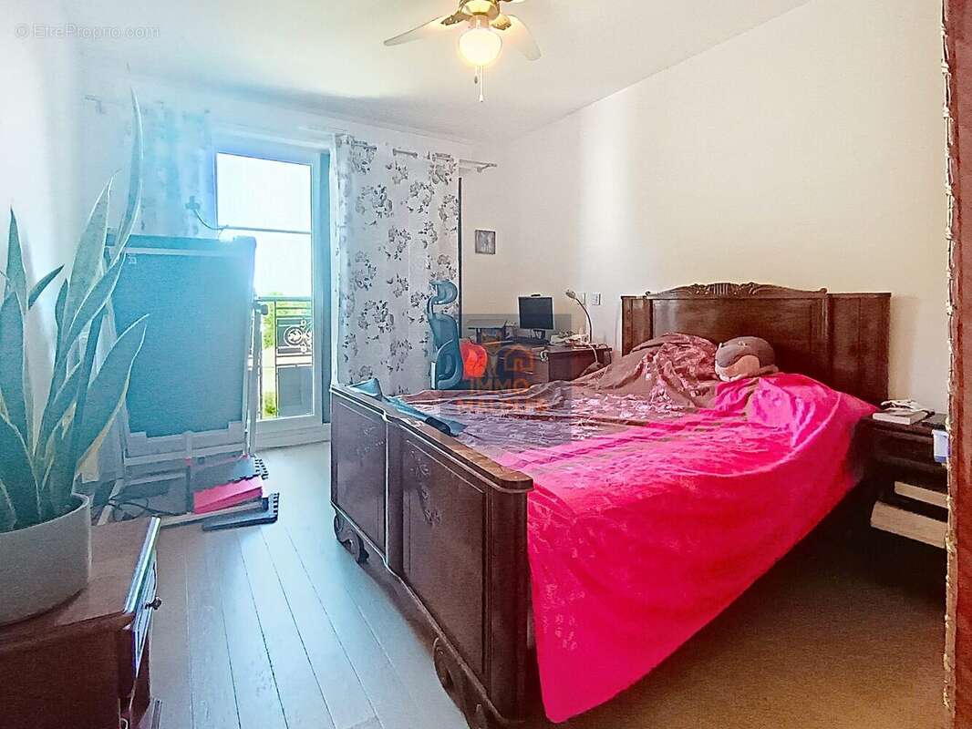 Appartement à LE PLESSIS-ROBINSON