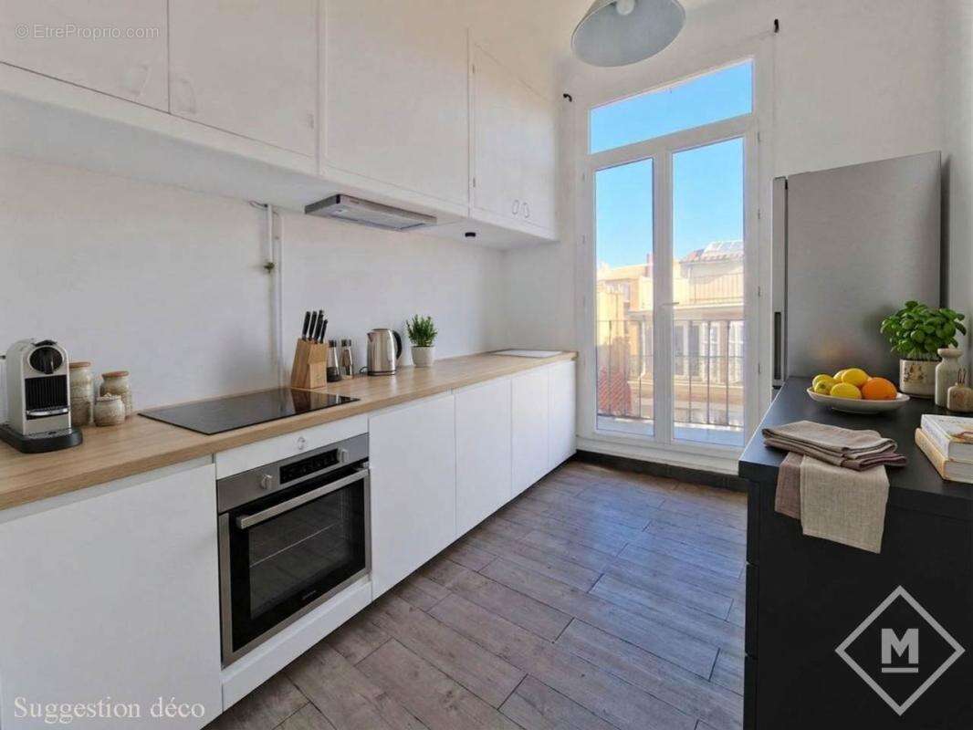 Appartement à MARSEILLE-6E