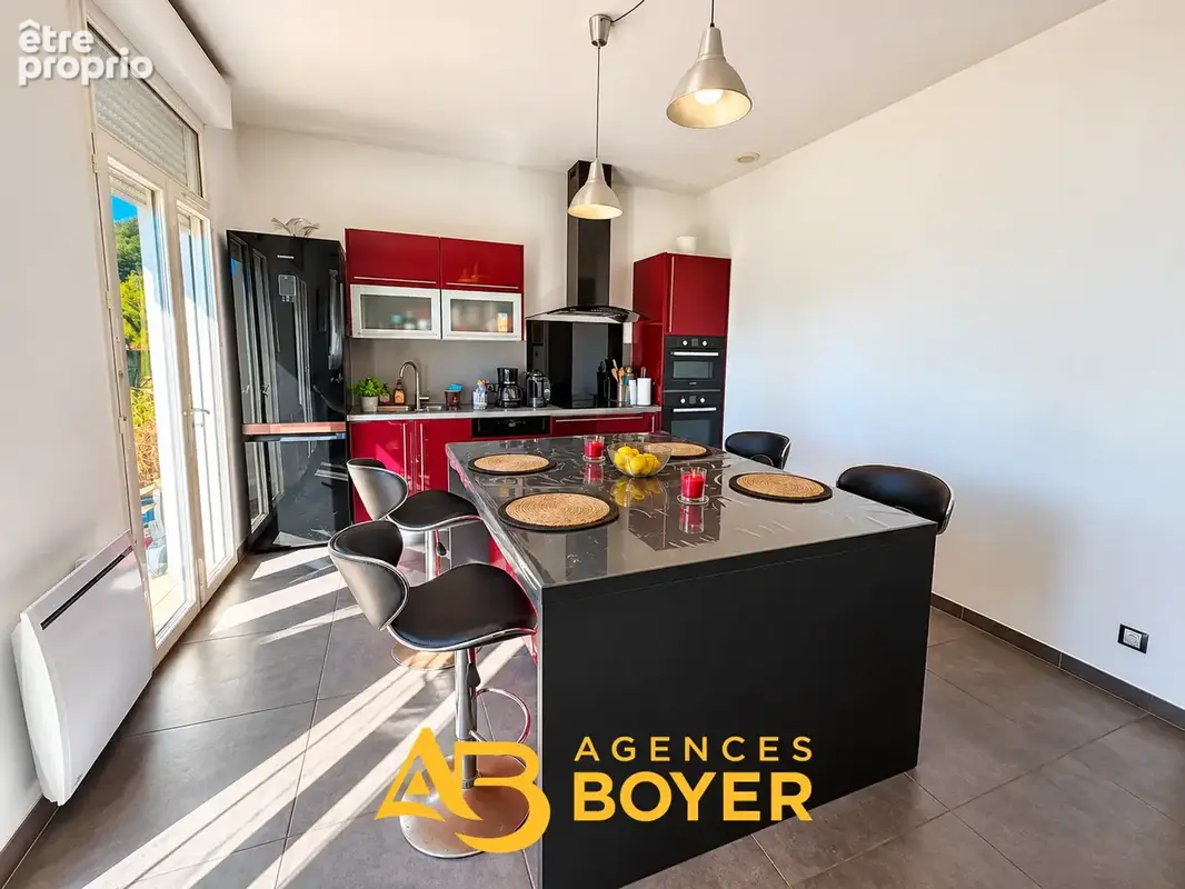 Sanary-sur-Mer Beaucours   Maison avec vue mer et pinède en résidence sécurisé - photo 8