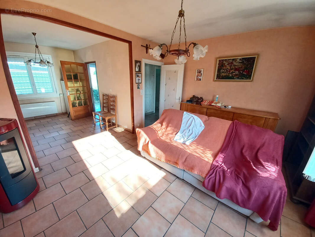 Maison à SANCERGUES