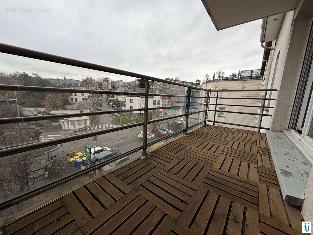 Appartement à BOIS-GUILLAUME