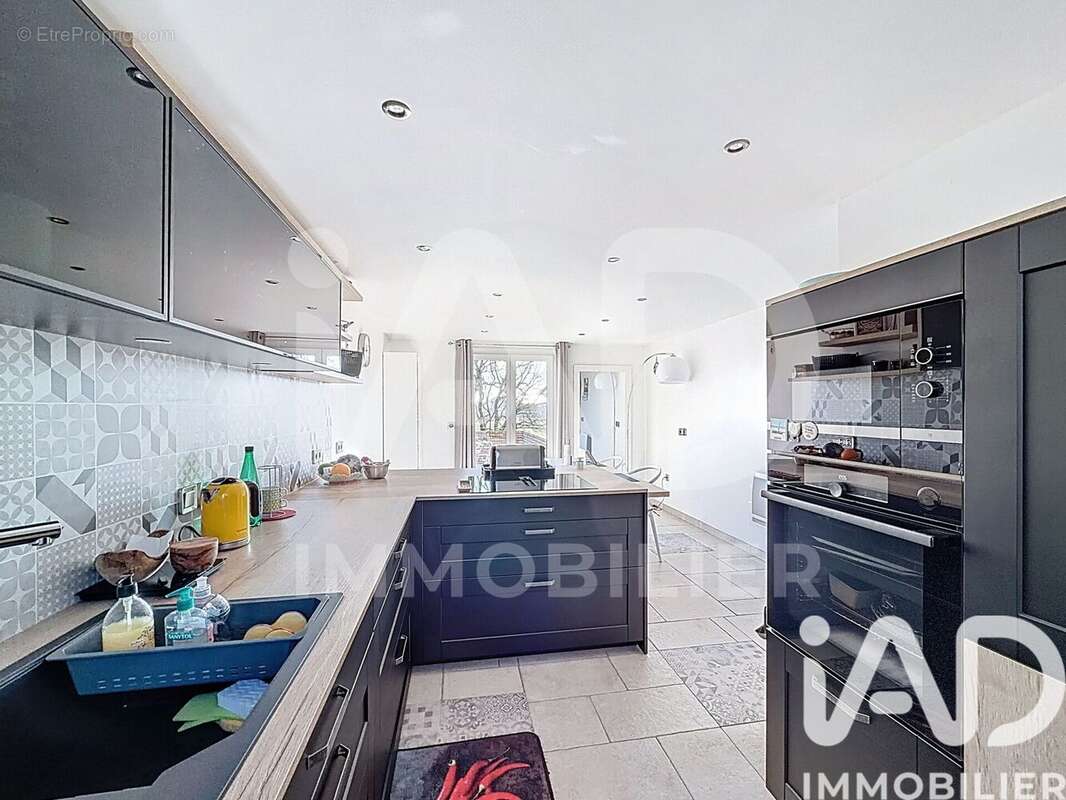 Photo 6 - Maison à VAL-DE-BRIDE