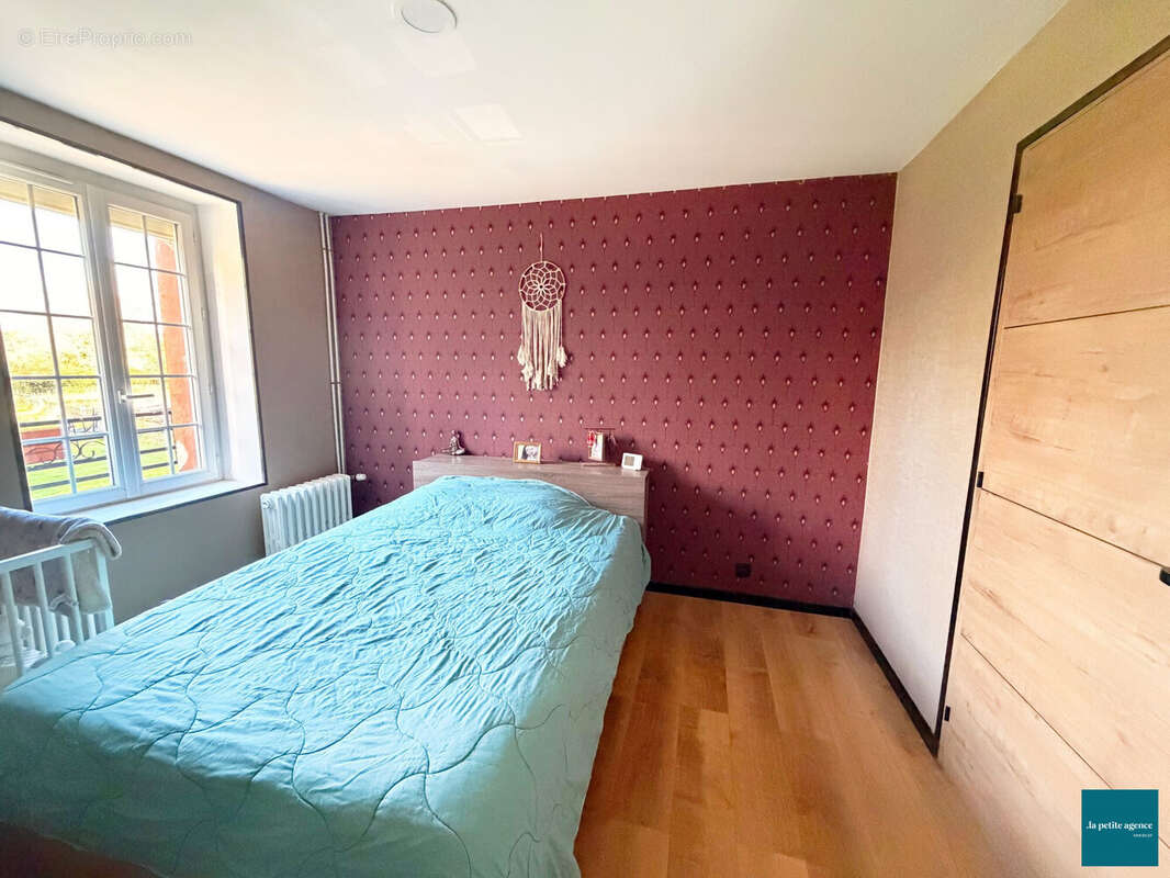 Maison à CHICHEBOVILLE