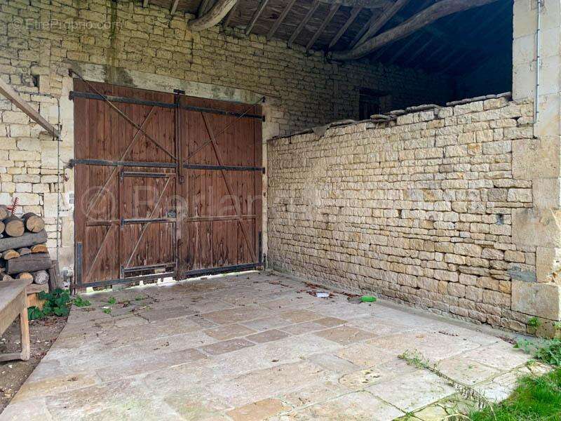 Maison à BRIOUX-SUR-BOUTONNE