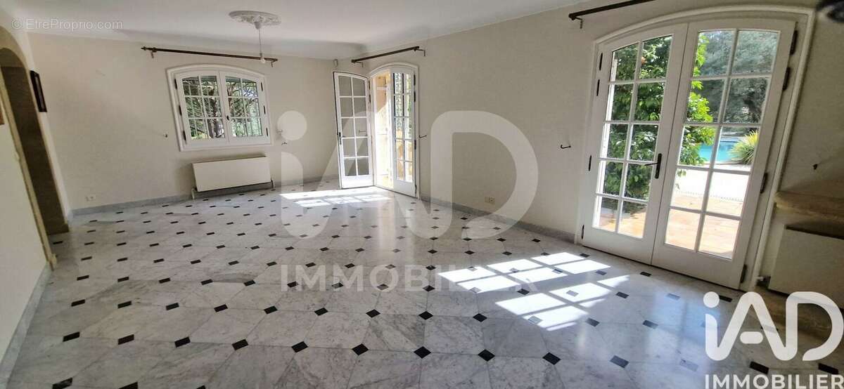 Photo 7 - Maison à NIMES