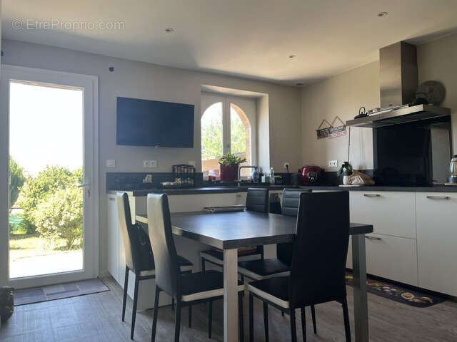 Maison 140m2 6 pièces - photo 3