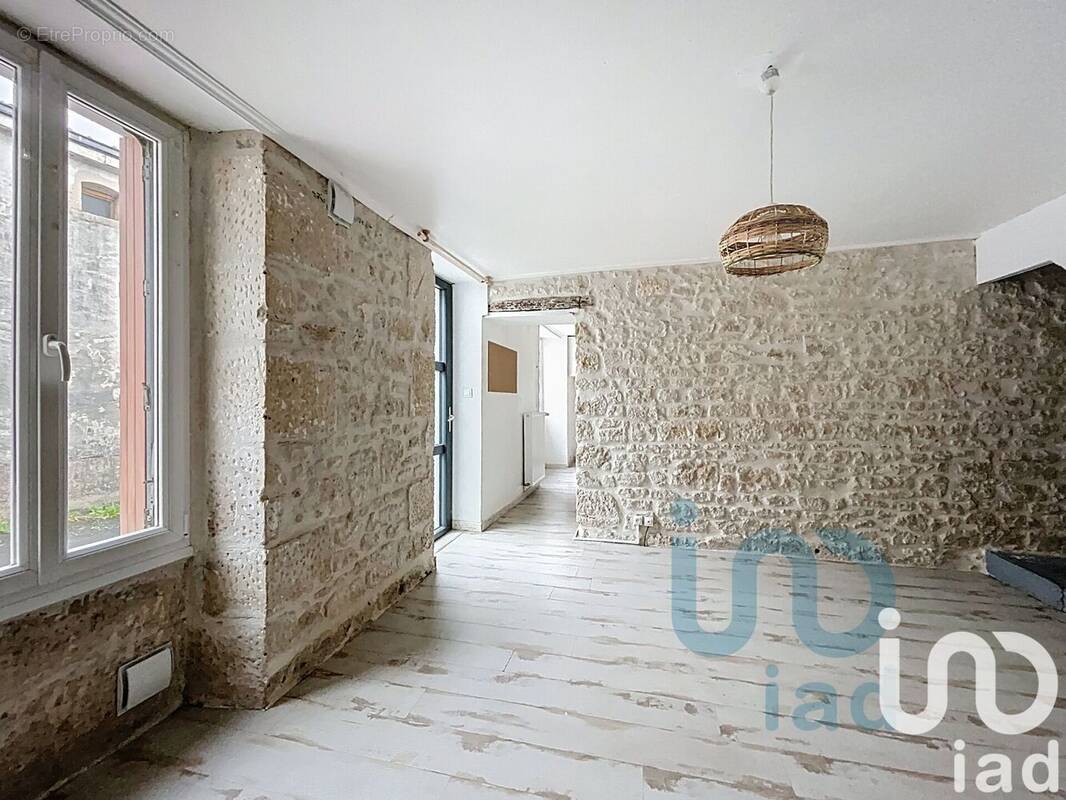 Photo 1 - Maison à COULONGES-SUR-L&#039;AUTIZE