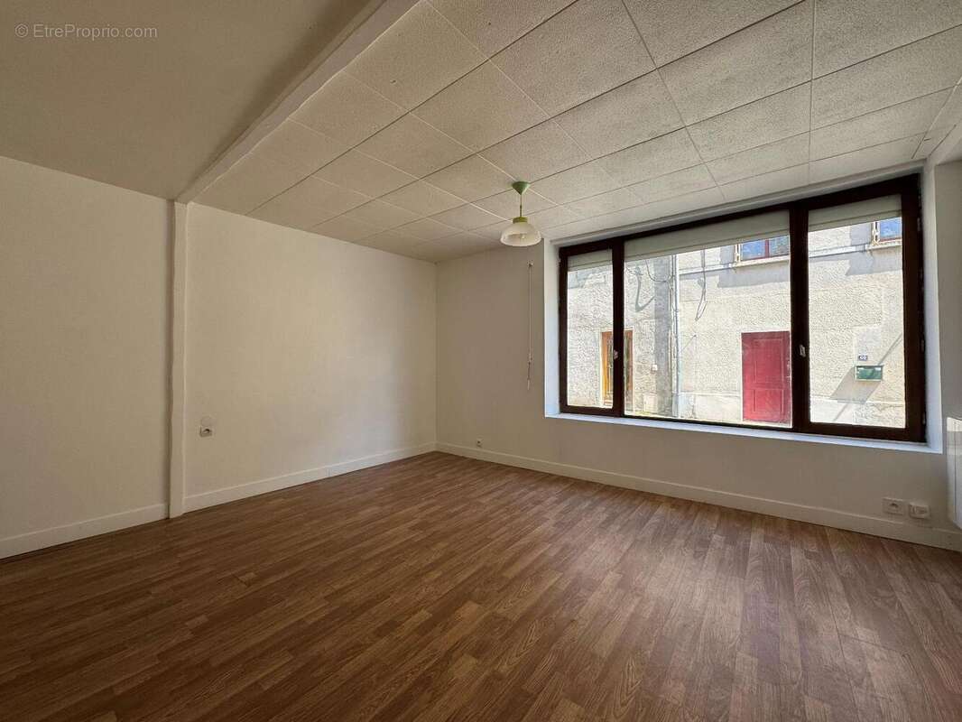   - Appartement à THOUARS