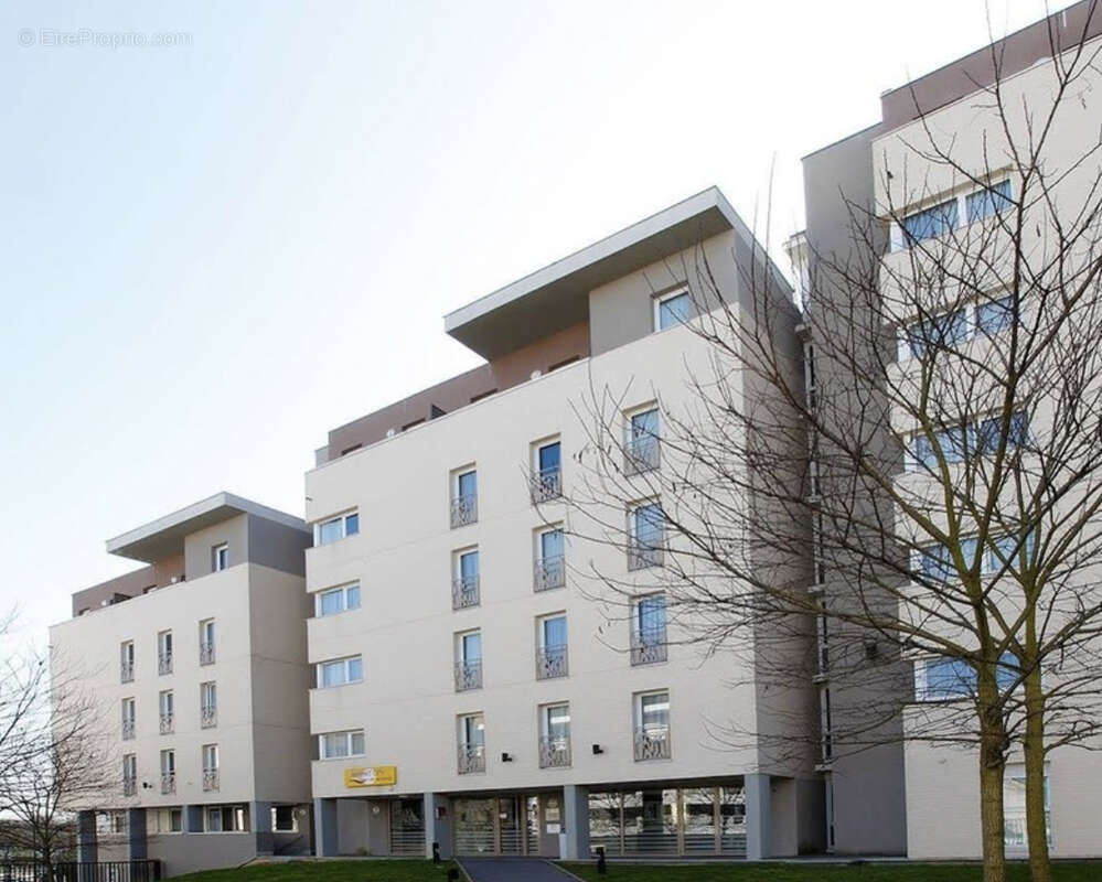 Investissement locatif studio parking sous bail commercial rendement : 6.33 % - photo 5