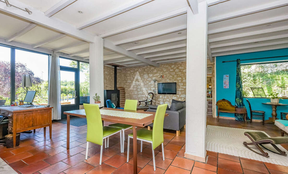 Maison à CAHUZAC-SUR-VERE