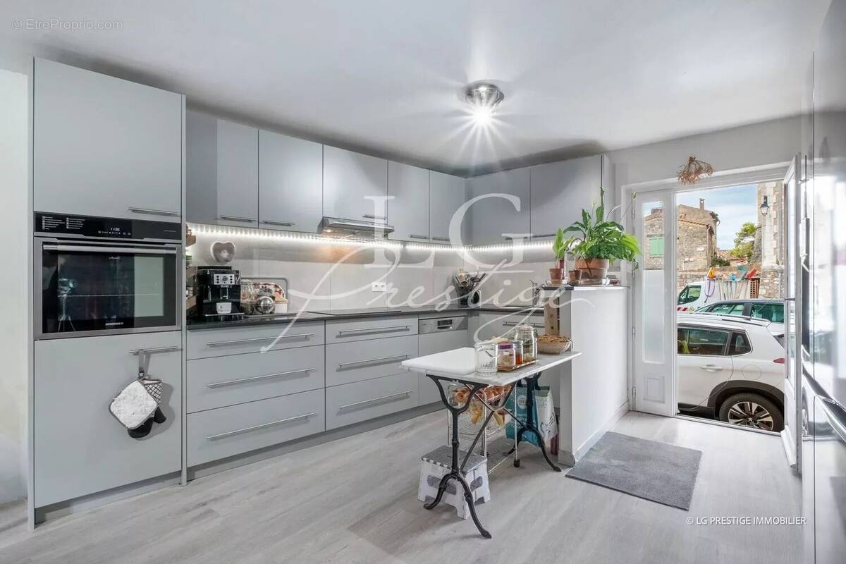 Appartement à CALLIAN