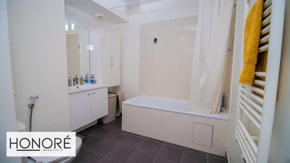 Appartement à NANTERRE