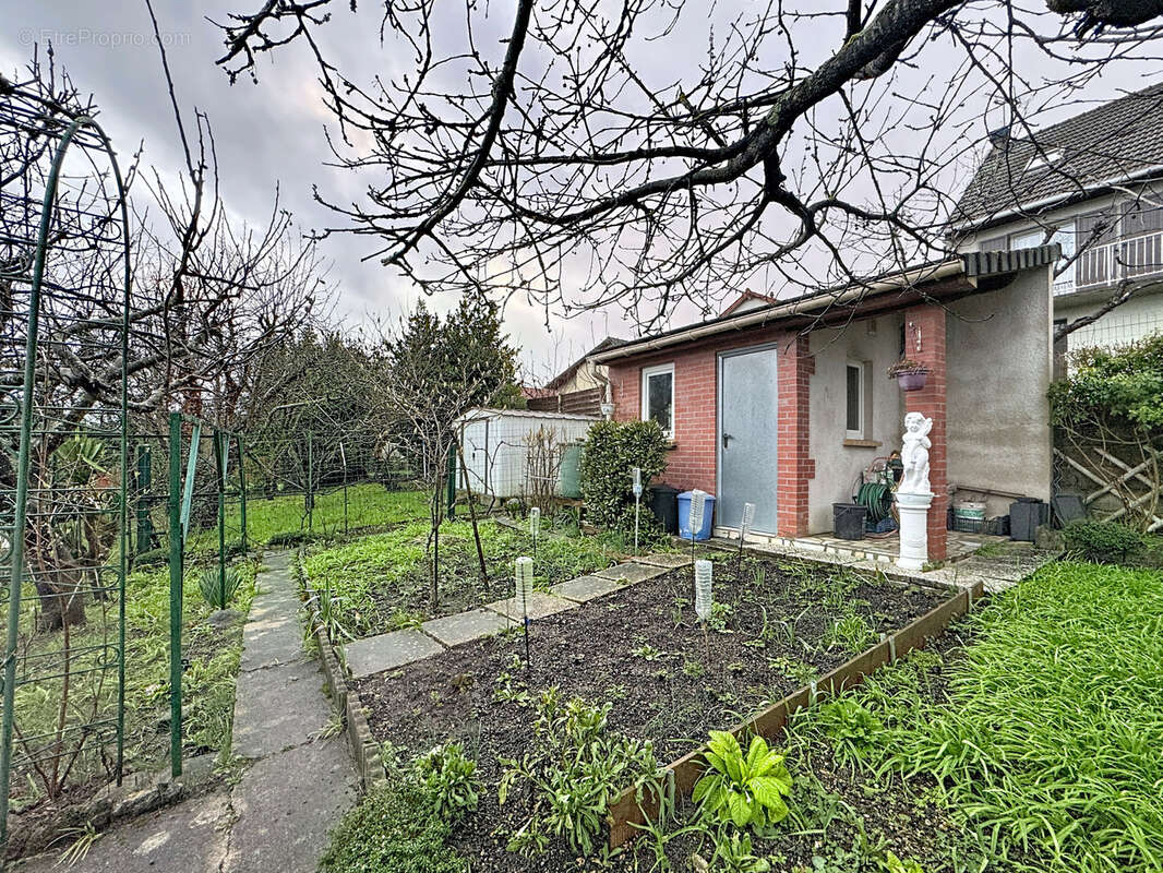 Maison à SAVIGNY-SUR-ORGE
