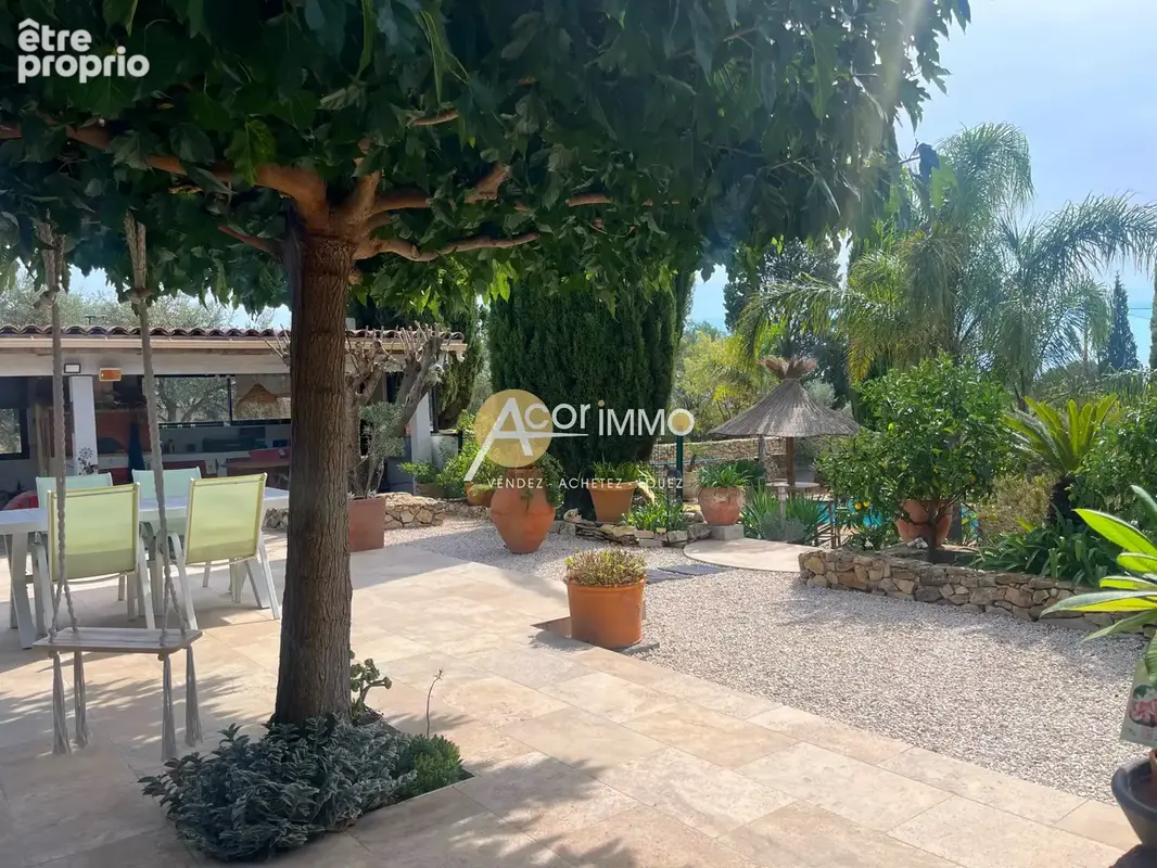 Sanary villa - photo 17