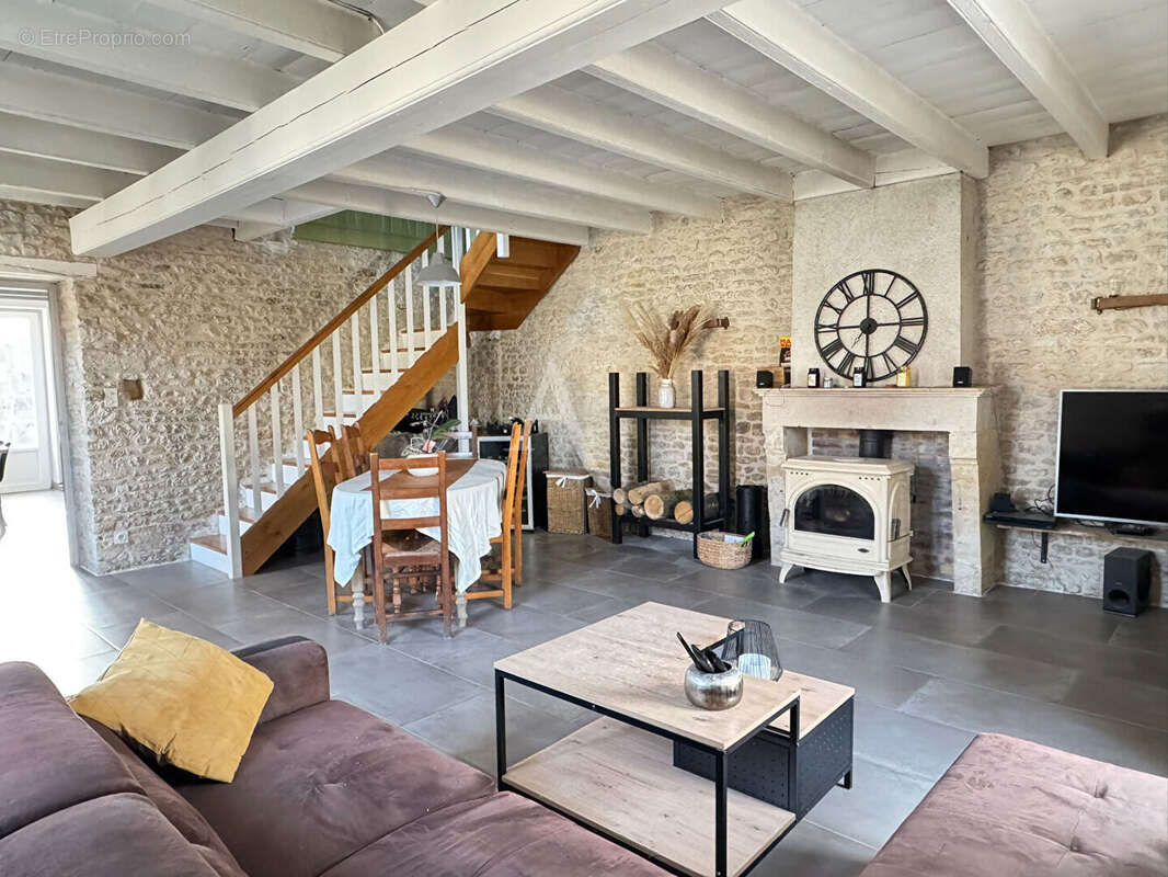 Maison VOUILLE LES MARAIS - 5 pièce(s) - 109 m2 - photo 4