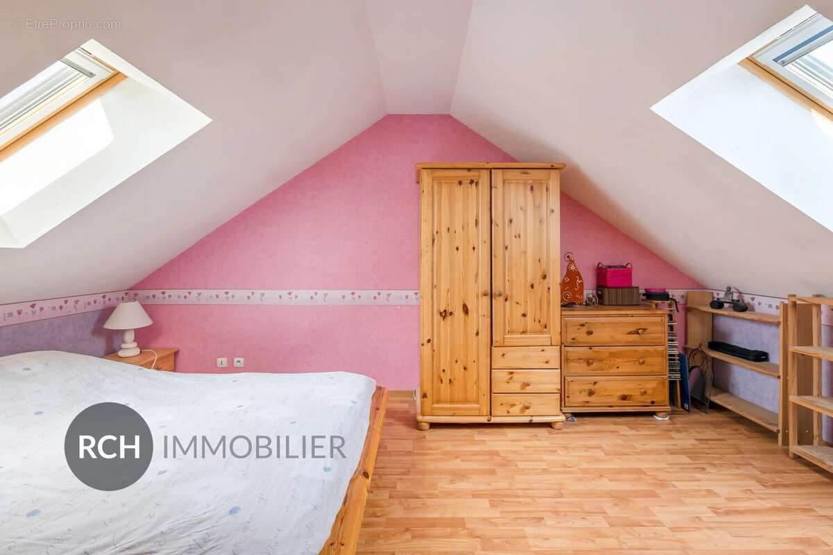 Secteur Gambais - Forêt à pied - Maison familiale avec joli jardin arboré - photo 11