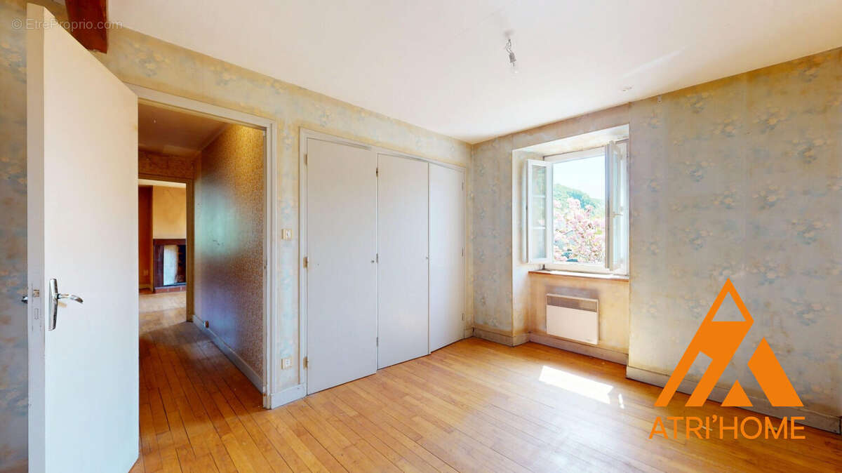 Maison à VELZIC
