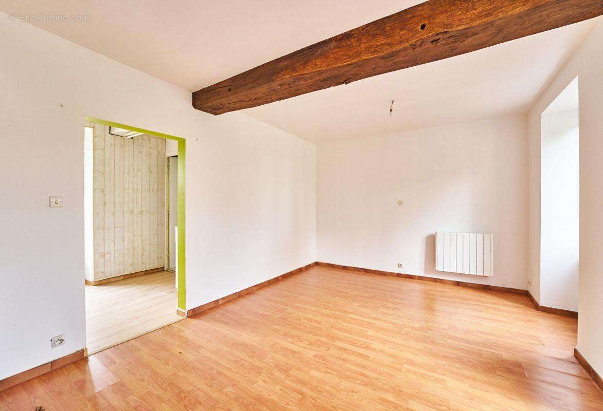 Maison à MORTAGNE-SUR-SEVRE