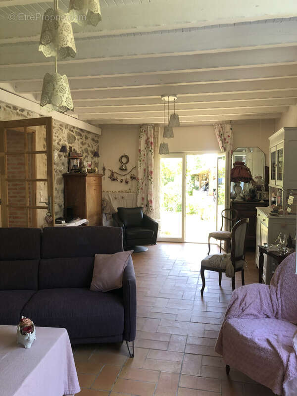 Maison à LA CROISILLE-SUR-BRIANCE