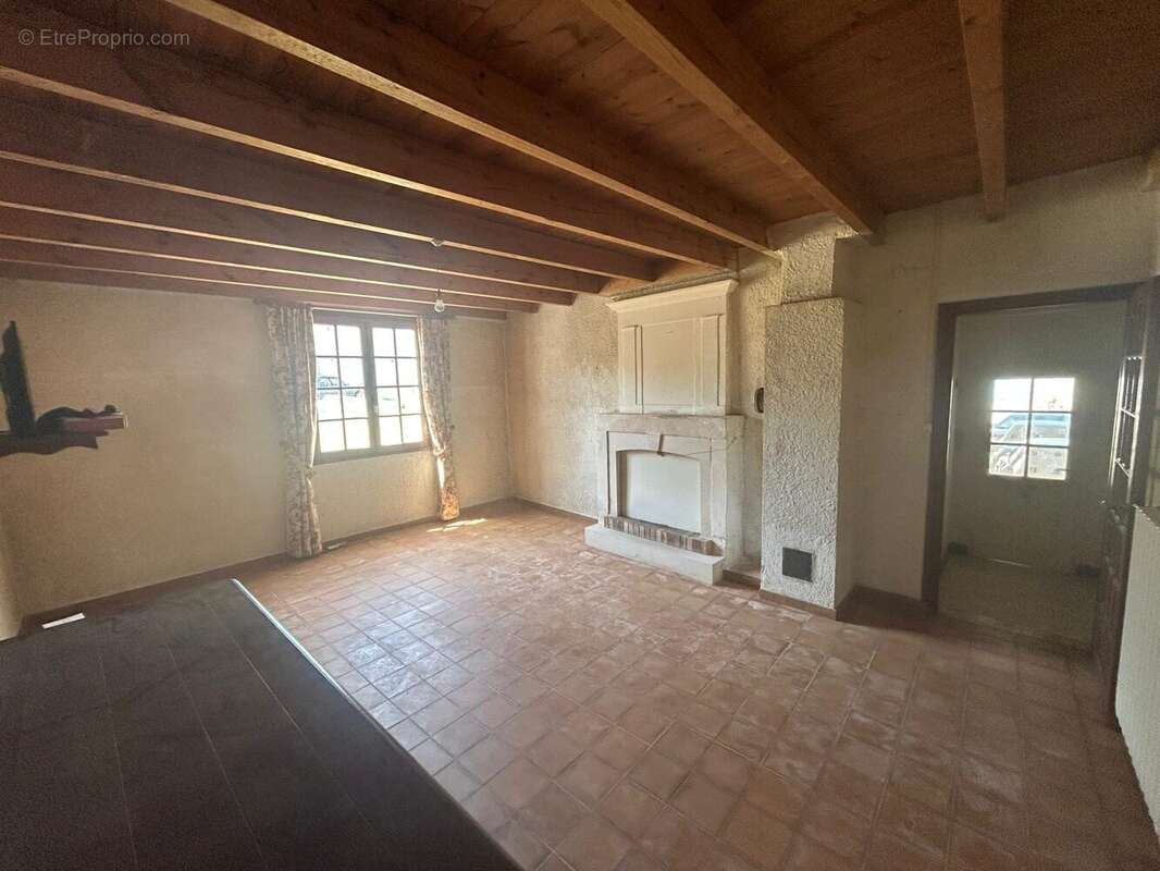 Maison 120 m² à Talmont-Sur-Gironde  - photo 5