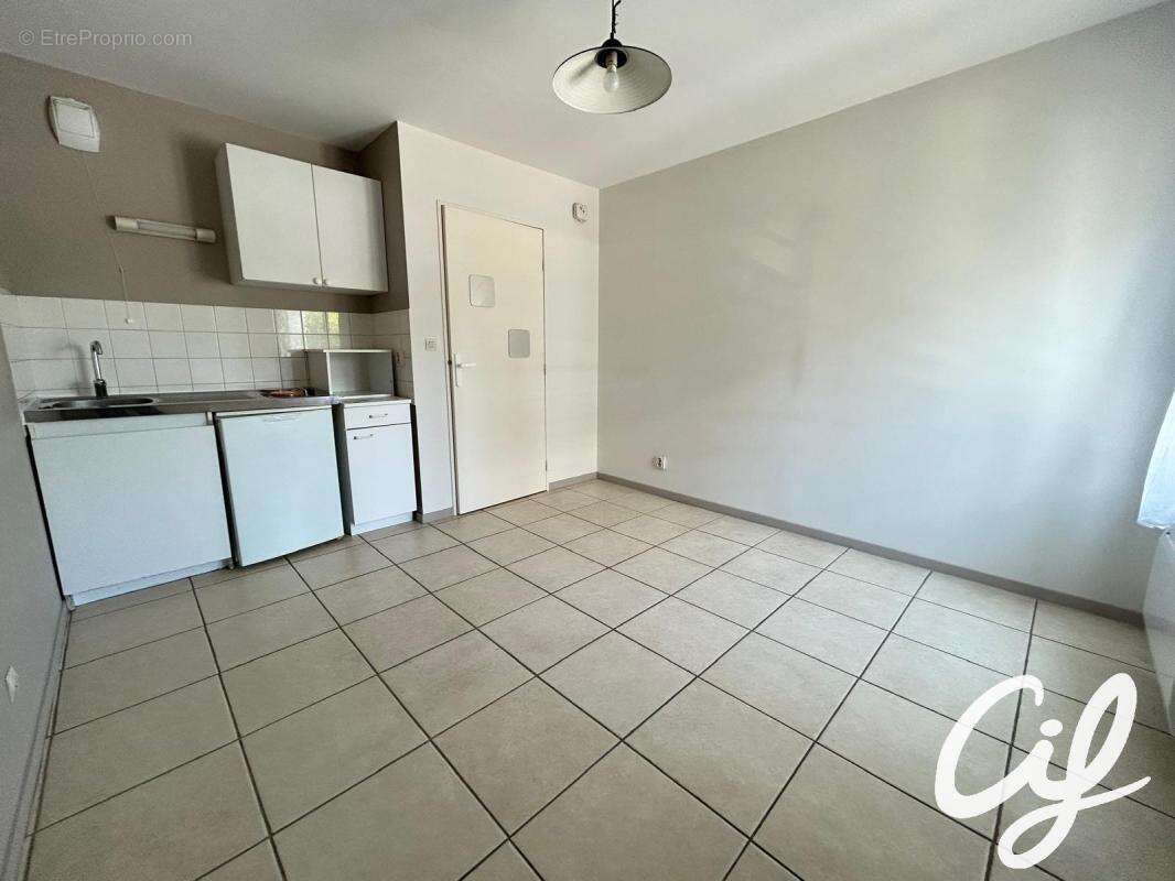Appartement T1 NANTES Bourgeonnière - 18.25 m2  81 000 Euros - photo 3