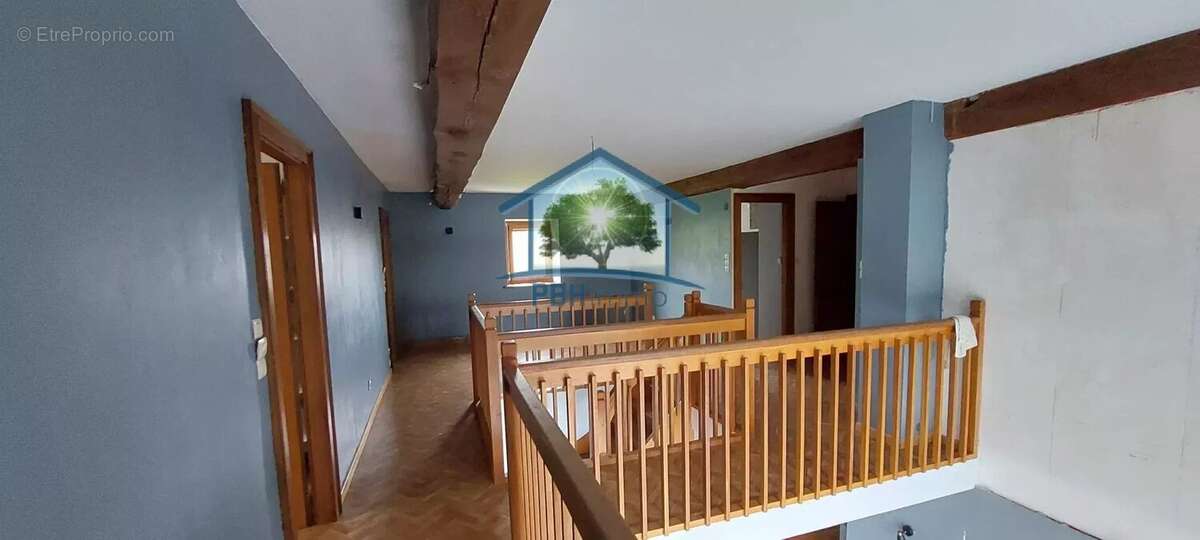 Maison à LA NEUVEVILLE-DEVANT-LEPANGES