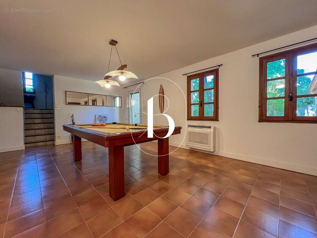 Maison à GOUDARGUES