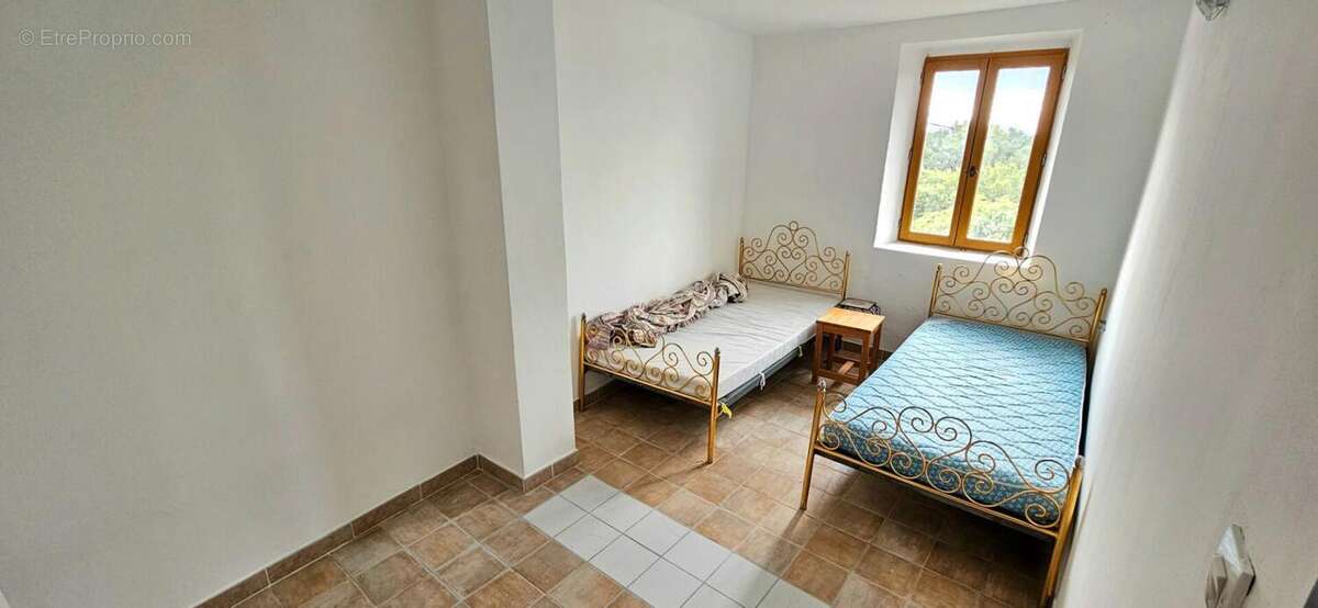 Maison de hameau avec deux appartements +  terrain, à Bargème - photo 9