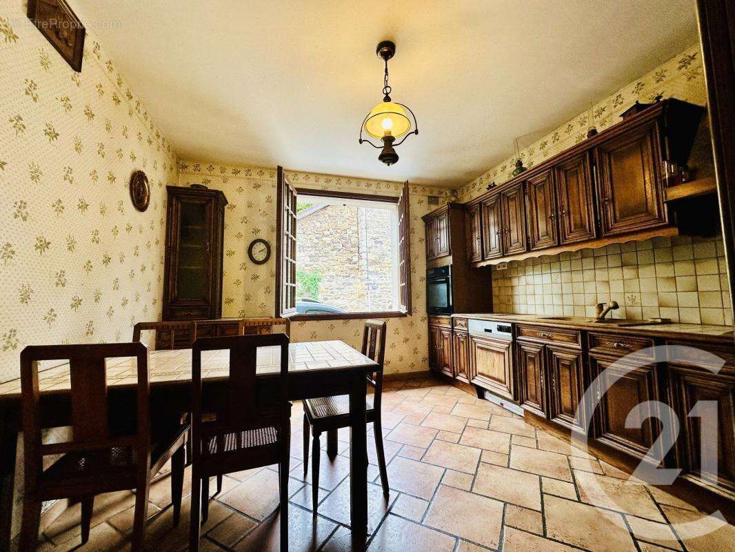Maison 230 m² à La Porcherie  - photo 9