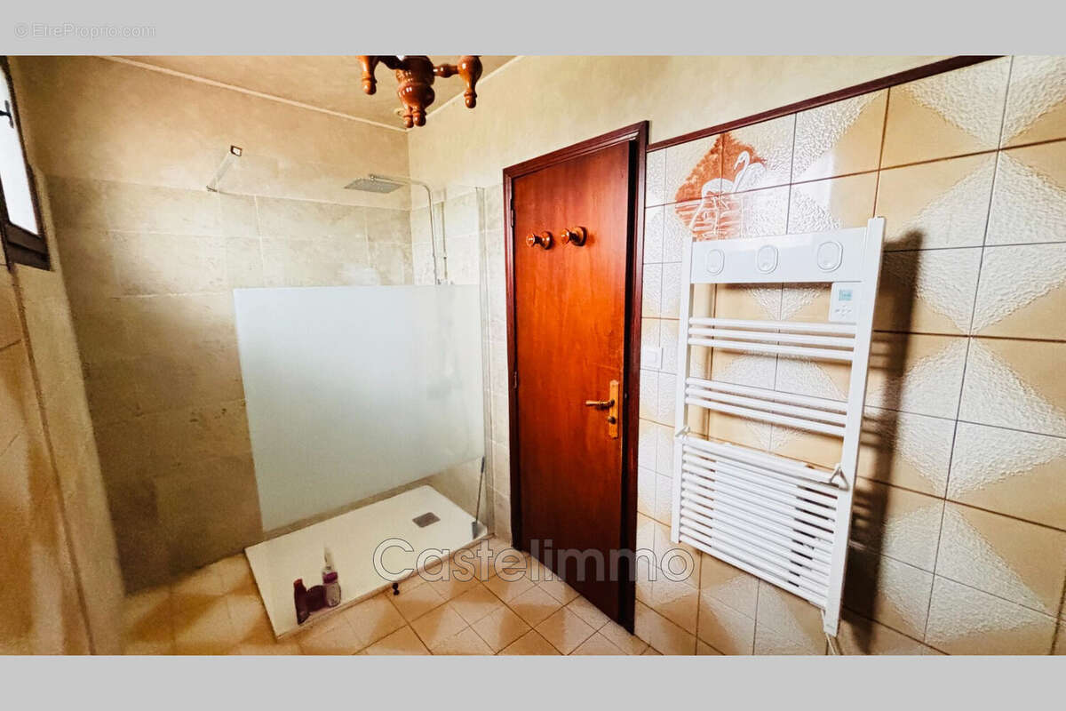 Maison à CASTELMAYRAN