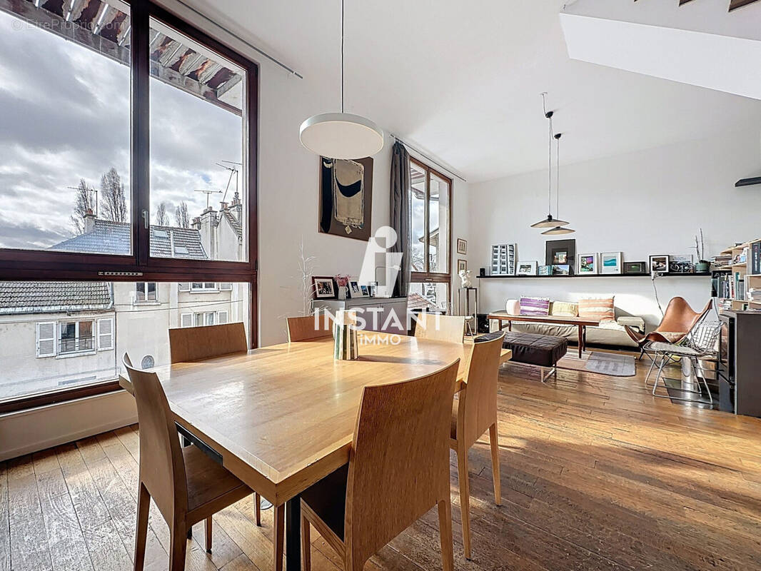 Appartement à CHARENTON-LE-PONT